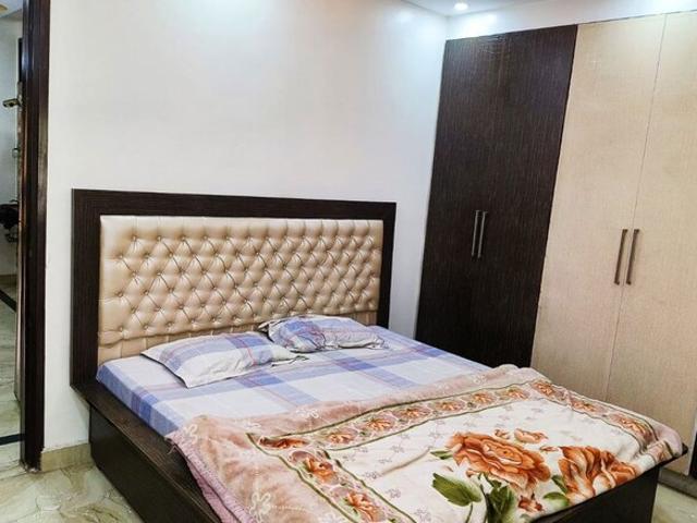DLF Royale Residences 3 Bedroom 200 Sq. Ft. Apartment in Dlf Phase I Gurgaon Listing ID: #9985
