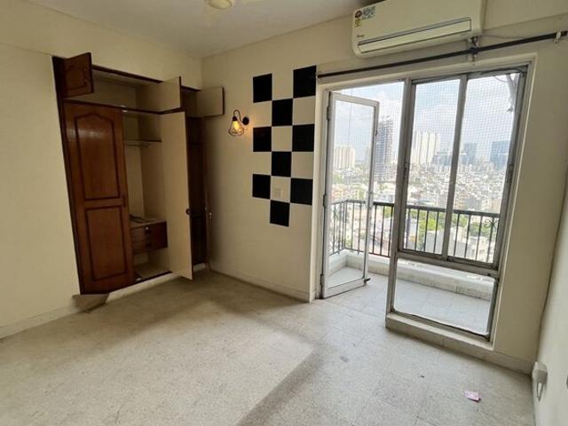 DLF Regency Park I 2 Bedroom 1100 Sq. Ft. Apartment in Dlf Phase iv Gurgaon Listing ID: #10312