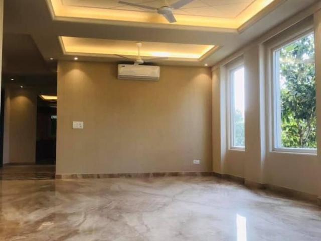 DLF The Crest 3 Bedroom 2700 Sq. Ft. Apartment in Sector 54 Gurgaon Listing ID: #10323