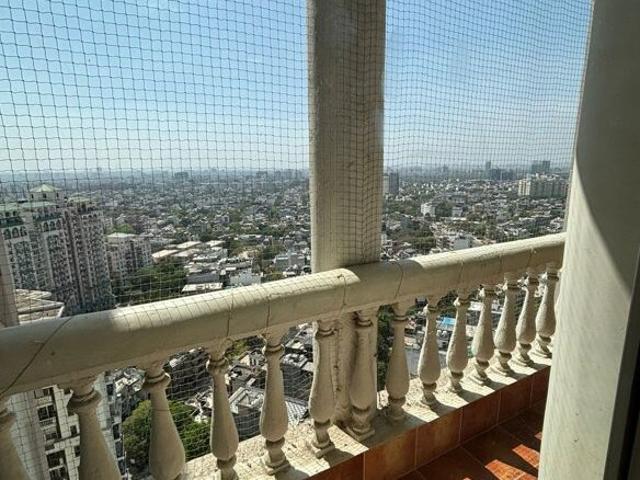 DLF The Pinnacle 4 Bedroom 1150 Sq. Ft. Apartment in Dlf Phase V Gurgaon Listing ID: #10247
