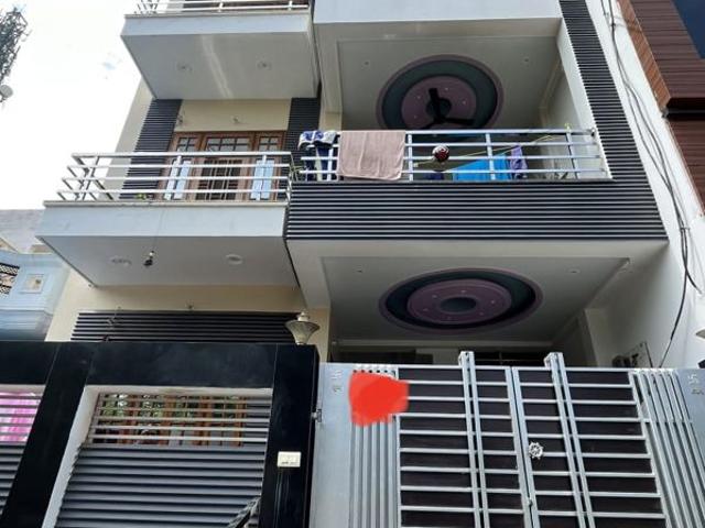 DLF Vibhuti Khand 3 Bedroom 1200 Sq. Yd. Builder Floor in Gomti Nagar Lucknow Listing ID: #10074