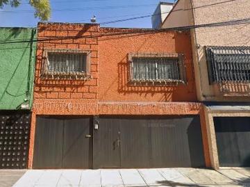 ¡ HERMOSA CASA COL. DEL VALLE 3 HAB. EN REMATE !