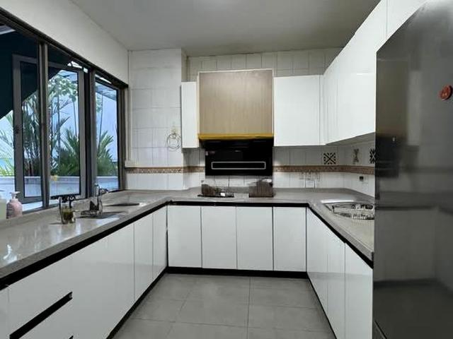 Dmanor D16, Terrace