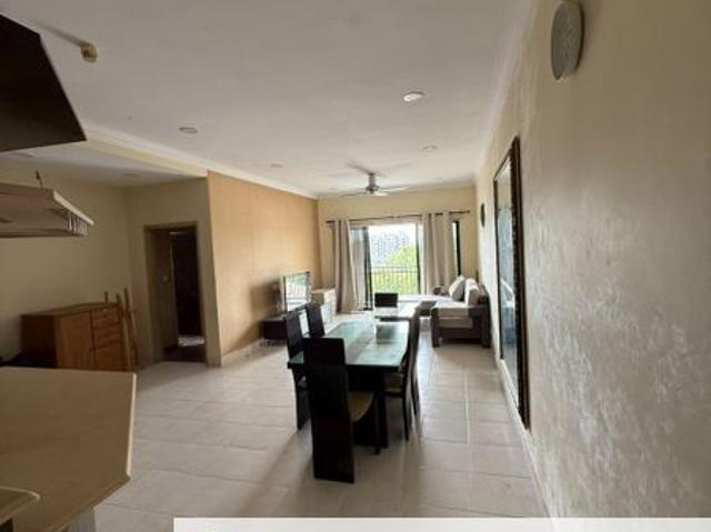 D'Melor Condominium