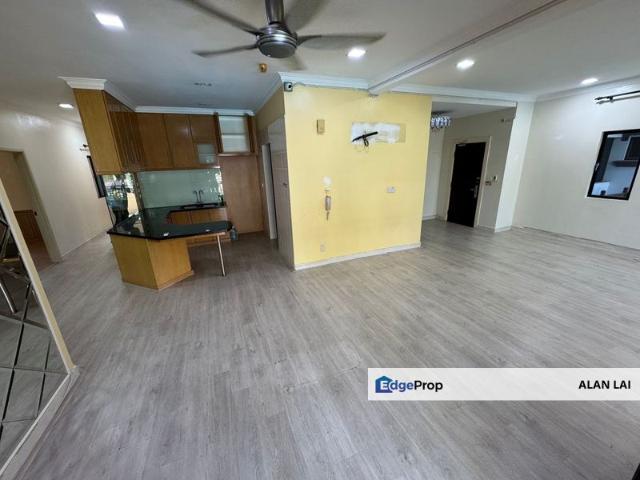 D'Melor Condominium