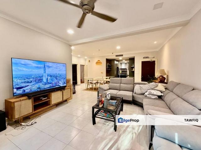 D'Melor Condominium