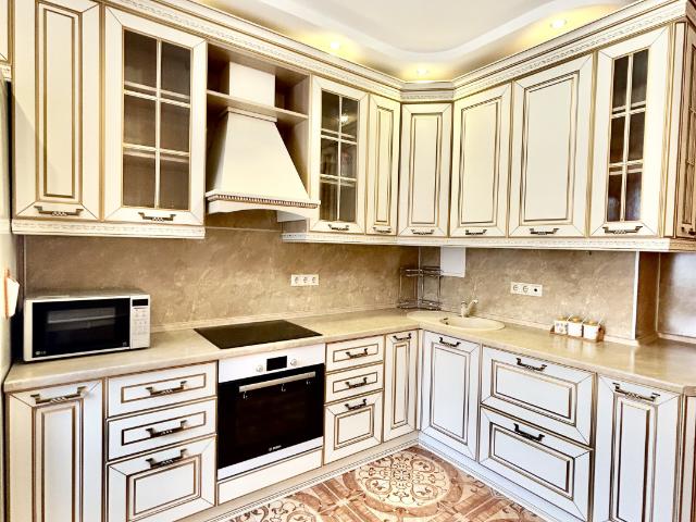 Дмитров, Дмитровский р н, Дмитровское шоссе, им Владимира Махалина мкр,27