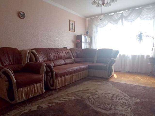 Днепр, Тополь 3 Ж/м, 30, продажа четырёхкомнатной квартиры, район Бабушкинский р н