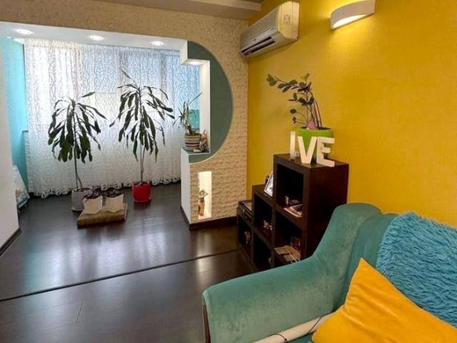 Днепр, Янтарная, 79, продажа четырёхкомнатной квартиры, район Индустриальный р н