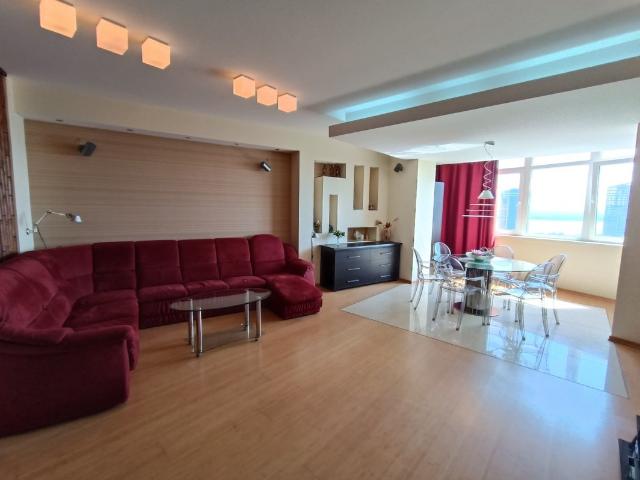 Днепр, Симферопольская, 11, продажа трёхкомнатной квартиры, район Соборный