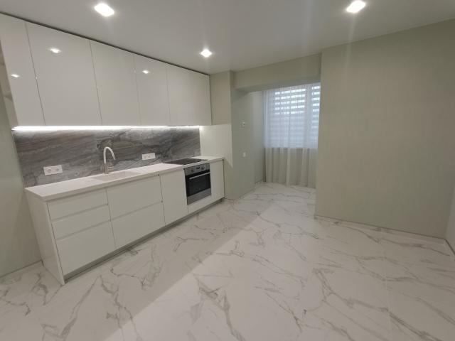 Днепропетровская, Днепр, Михаила Грушевського, 85