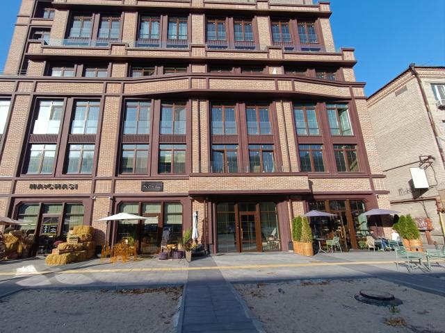 Днепропетровская, Днепр, Челюскина ул 10