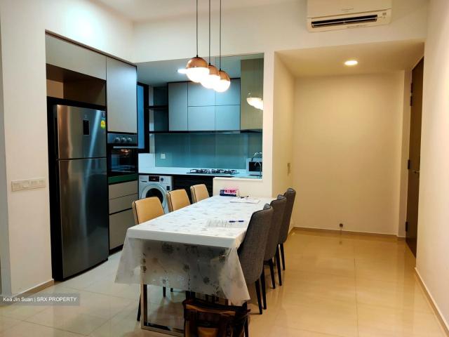D'nest D18, Condominium