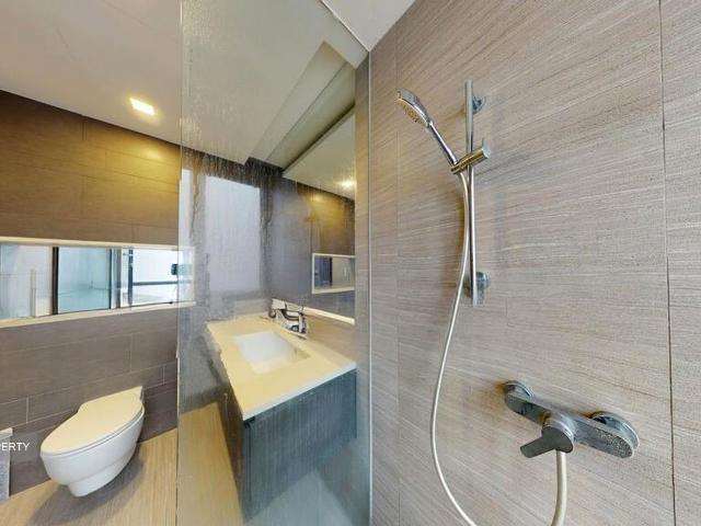 D'nest D18, Condominium