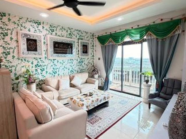 DSecret Garden Apartment Kempas Indah 2 bedrooms 2 carparks