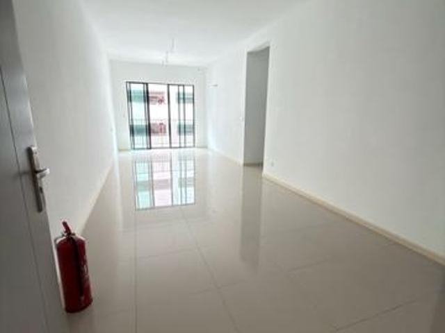 DStarlingtton Condominium Super Cheaper Windy Full Loan Unit For Sale