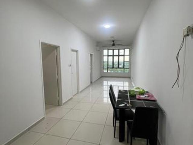 Dsummit Residence Kempas Utama Skudai 2Bed 2Bath Fully Furnish Sale