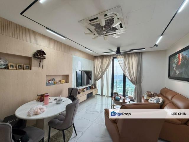 D'Summit Residences