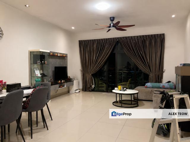 D'Summit Residences