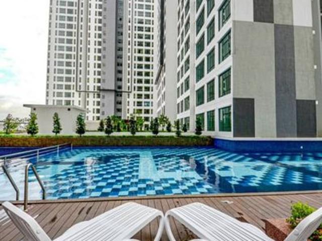 D'Summit Residences