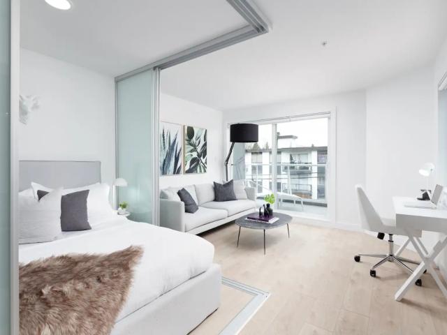 DPMonline.ca The All Rental OCHO on EIGHTH! Blissfully Renovated!