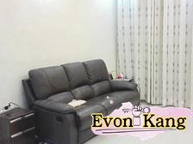 DPiazza Bayan Baru 1100SF Partially Furnished Renovated 1 Parking