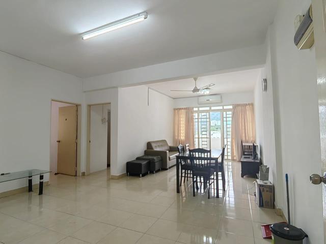 Dpiazza bayan baru 1100sf 2cp rare low price