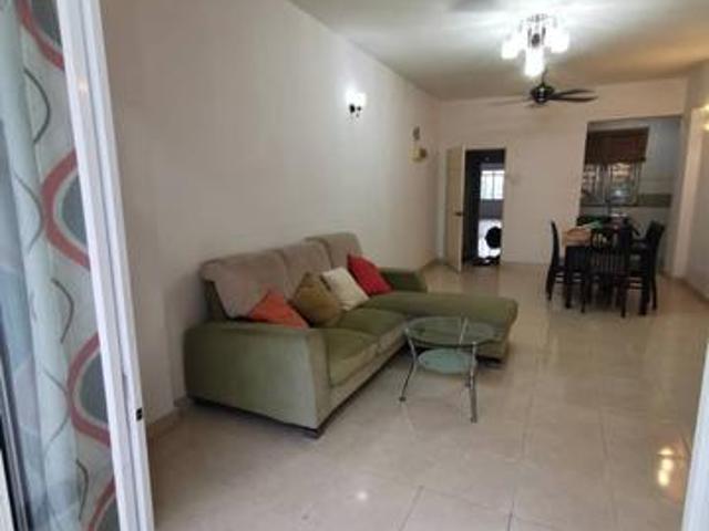 DPiazza Condo Bayan Baru close to marketfactoryairporthospital