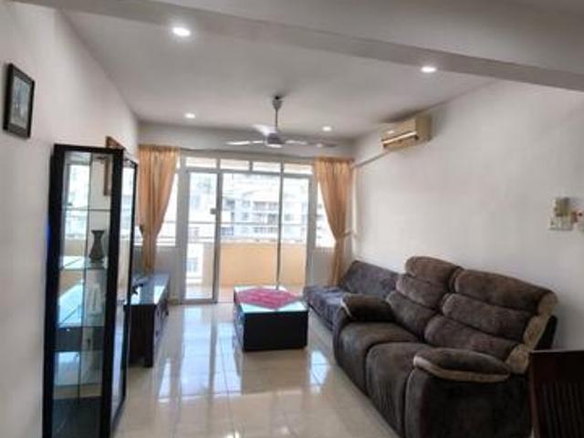 DPiazza Condominium Bayan Baru For Sale 2 Car Parks Fully Furnished