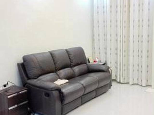 Dpiazza condominium 1100sf bayan baru freehold first home suitable