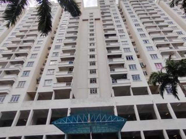 DPiazza with 2 Car Park Bayan Baru Penang Condo for Sale