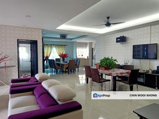 D'Pines Condominium