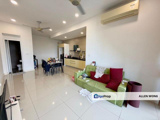 D'Pristine Medini
