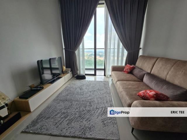 D'Pristine Medini