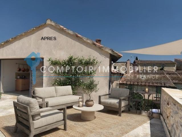 DPT 30 Vallabrègues Rare ! Maison de village d'architecte avec piscine intérieure et cour intime
