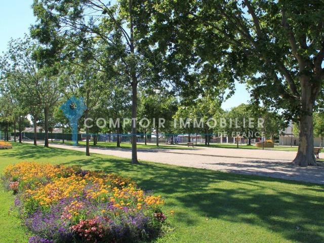 DPT 84 CARPENTRAS. PROPRIETE POUR ORGANISATION EVENEMENTIE