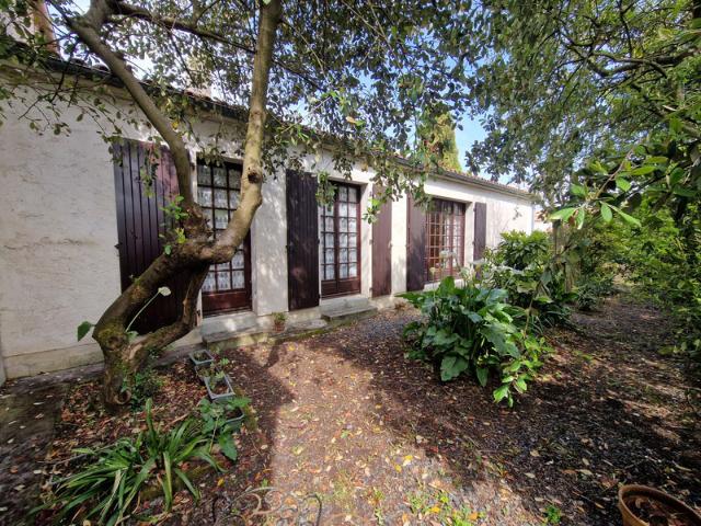 Dpt Charente Maritime 17, à vendre CHATELAILLON proche, maison 103 m² habitales, 3 chambres, bureau et garage