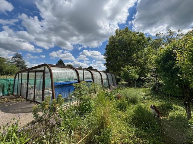 Dpt Cher 18, à vendre BEFFES maison P5 avec piscine