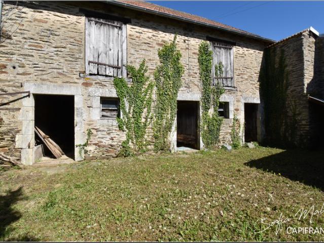 Dpt Cher 18, à vendre maison, grange et jardin 6 pièces 110 m2