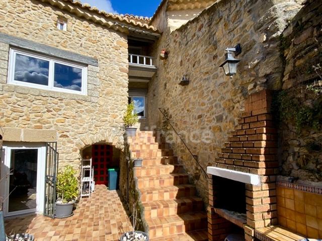 Dpt Gard 30, à vendre à 10mn d'UZÈS, jolie maison ancienne de caractère T4 de 65m2, avec cour