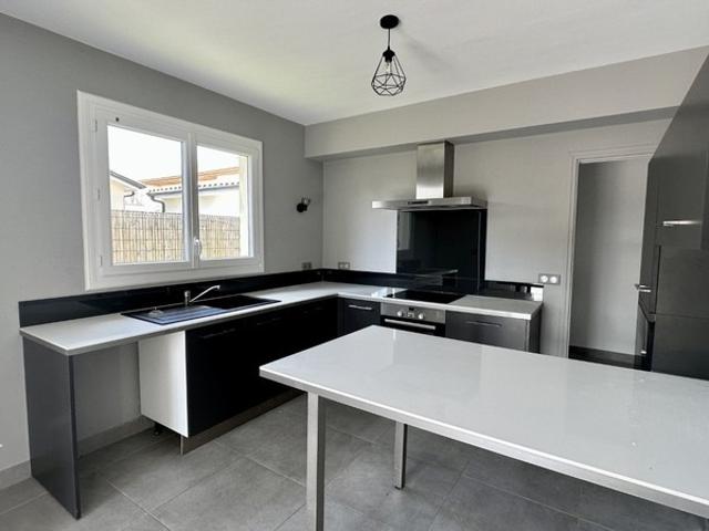 Dpt Gironde 33, MARTIGNAS SUR JALLE maison 168m² Terrain 1087m²