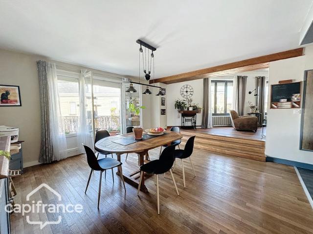 Dpt Deux Sèvres 79, à vendre THOUARS maison P6 de 168 m² Terrain de 345,00 m²