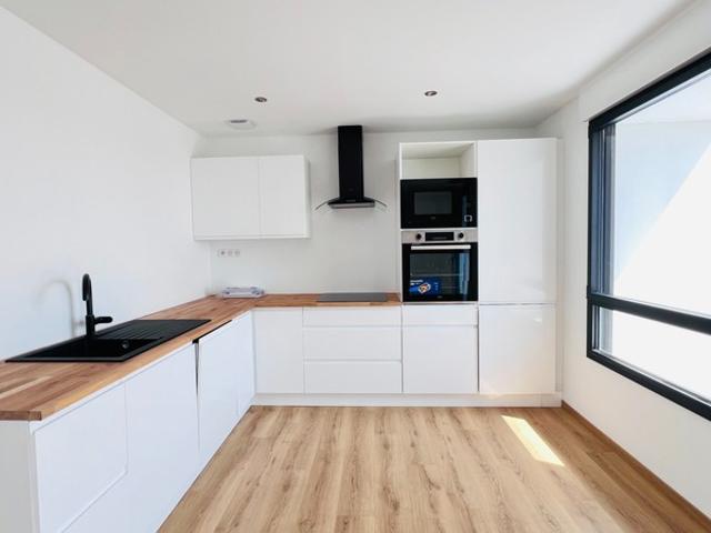 Dpt Finistère 29, à vendre CROZON centre appartement T3 de 57 m² Habitable Balcon Cave