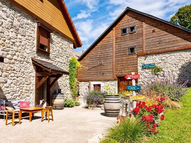 Dpt Haute Savoie 74, à vendre THOLLON LES MEMISES MAISON GÎTE COEUR DE STATION