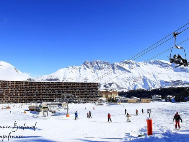 Dpt Hautes Alpes 05, à vendre SUPERDEVOLUY appartement T1 de 24,37m² terrasse de 6m²