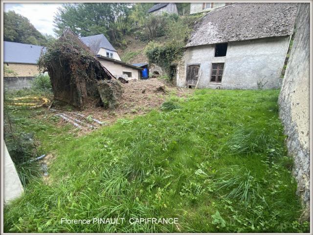 Dpt Hautes Pyrénées 65, à vendre LES ANGLES maison P1 de 50 m² Terrain de 609,00 m² Plain pied