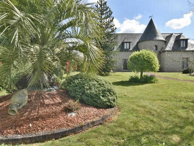 Dpt Mayenne 53, à vendre à 15 km de Laval Maison de caract. 241m² Laval