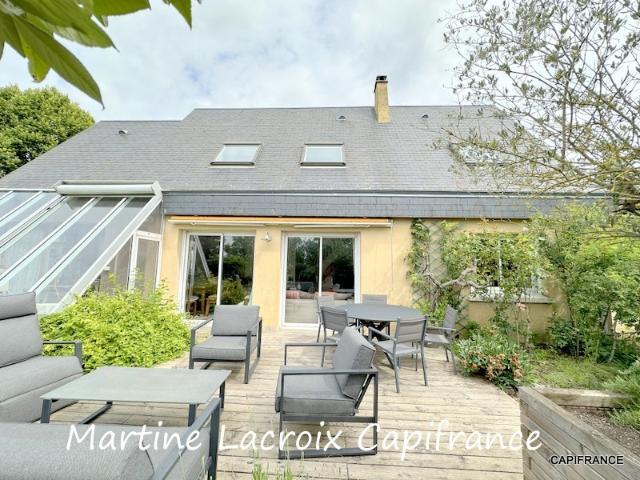 Dpt SARTHE 72, à vendre CHERRÉ AU PROPRIÉTÉ P7 de 143 m² Terrain de 3998 M²