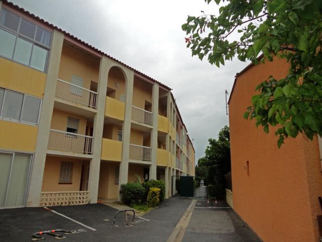Dpt Pyrénées Orientales 66, à vendre CANET PLAGE appartement T3 de 32 m² résidence sécurisée piscine