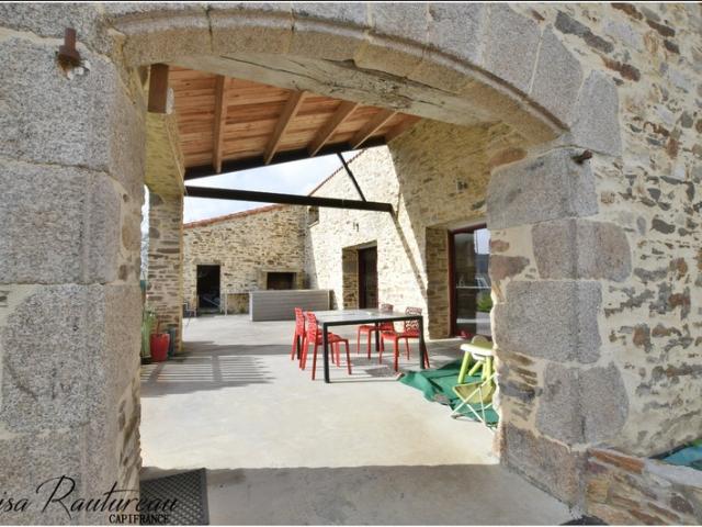 Dpt Vendée 85, à vendre MONTAIGU VENDEE maison P5
